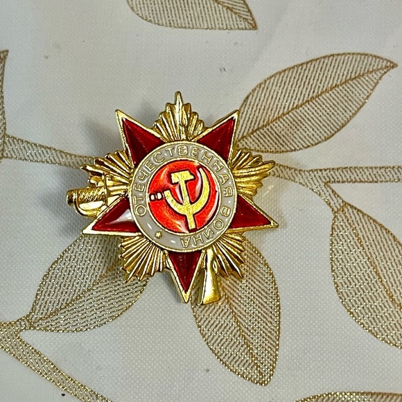 VTG Lot Of 16 Soviet Medals order Badges Awards USSR Armed Forces WWII - Picture 2 of 4